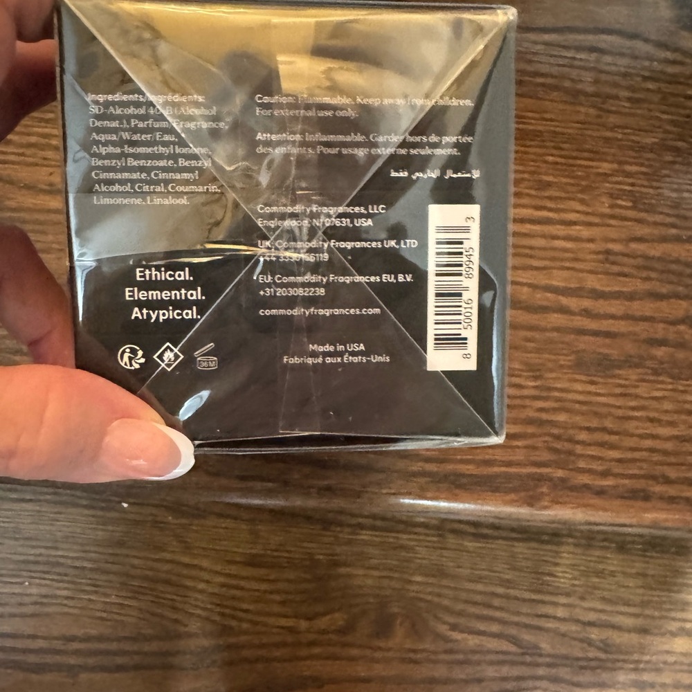 COMMODITY RARE DISCONTINUED “LEATHER “ COLOGNE NEW - Picture 3 of 3